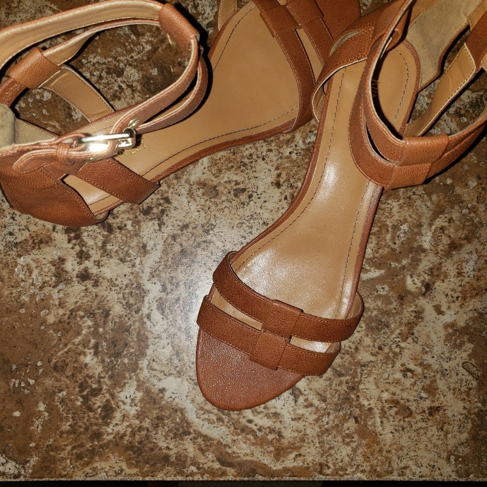Wedge heel sandles